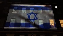 İngiltere'de Başbakanlık Ofisi binasına İsrail bayrağı yansıtıldı