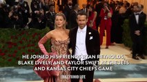 Hugh Jackman Hangs With Bestie Ryan Reynolds & Taylor Swift Amid Divorce From De