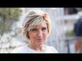 Evelyne Dhéliat : sa grosse remise en question après les critiques fracassantes qu’elle reçoit