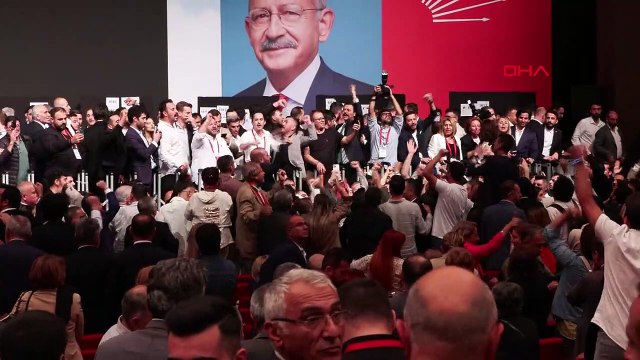 Özgür Çelik kimdir? Kaç yaşında ve nereli? Özgür Çelik ne iş yapıyor, evli mi?