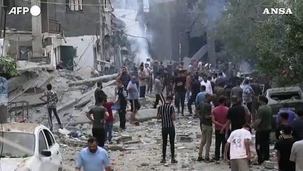 Moschea rasa al suolo da un attacco aereo israeliano su Gaza