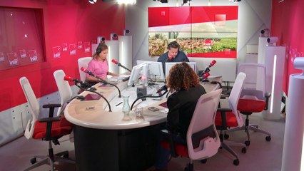 "Depuis 48 heures, il y a eu comme une rupture dans l'espace-temps", confie la rabbin Delphine Horvilleur
