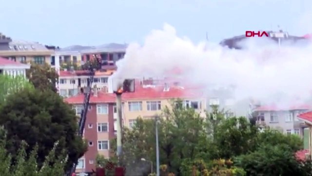 Bakırköy'de hastane içindeki baz istasyonu yandı