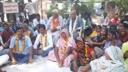 मुरैना: 650 सफाई कर्मचारियों की हड़ताल का आज 8वां दिन, शुरू की भूख हड़ताल
