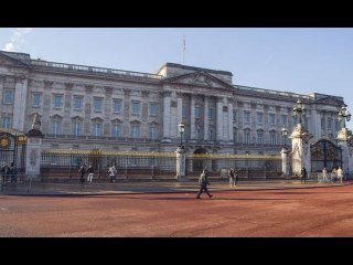 Building works force Queen to abandon living at the Palace