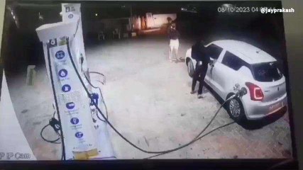 ग्वालियर: हजारों रुपये का पेट्रोल भरवाकर रफूचक्कर हो गया कार चालक, घटना सीसीटीवी में कैद