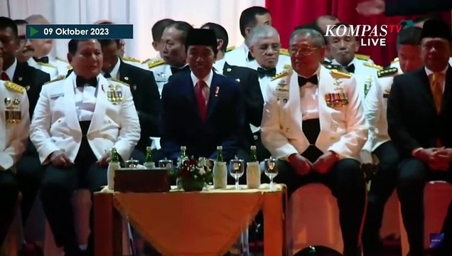 Momen Prabowo, Jokowi, dan SBY Duduk Bersama di Parade Senja Kemenhan
