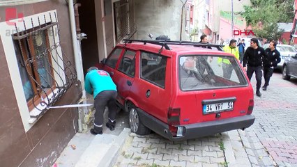 Freni patlayan araç doğalgaz kutusunu parçaladı