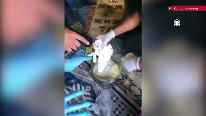 Yoğurt kaplarından kaçak silah çıktı