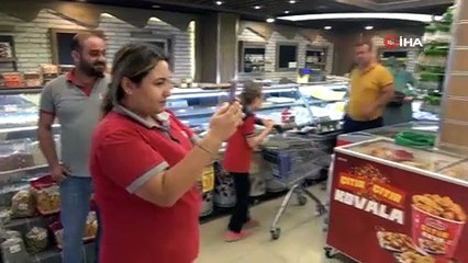 Marketlerin dans şovcusu Nimet Hoca'nın dönüşü muhteşem oldu