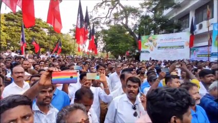 हमारी मांगें पूरी करो
