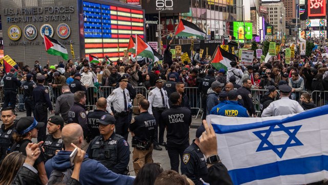 Attaques du Hamas contre Israël : New York sous tension lors de manifestations en faveur des deux camps