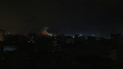 قصف إسرائيلي الآن على حي الرمال في #غزة   #العربية