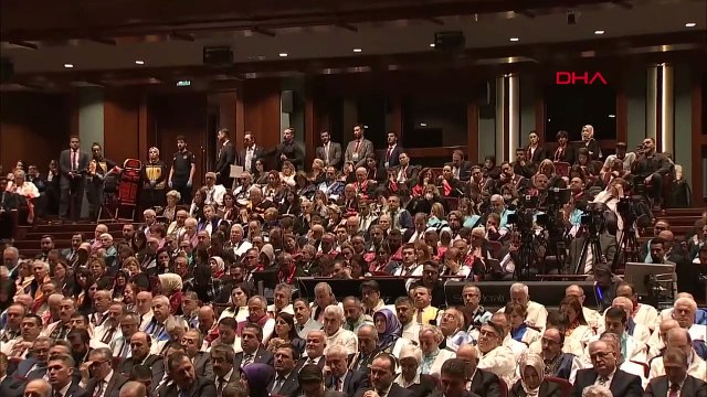 Özvar La structure institutionnelle du YÖK devrait être revue dans le cadre d'études constitutionnelles civiles.