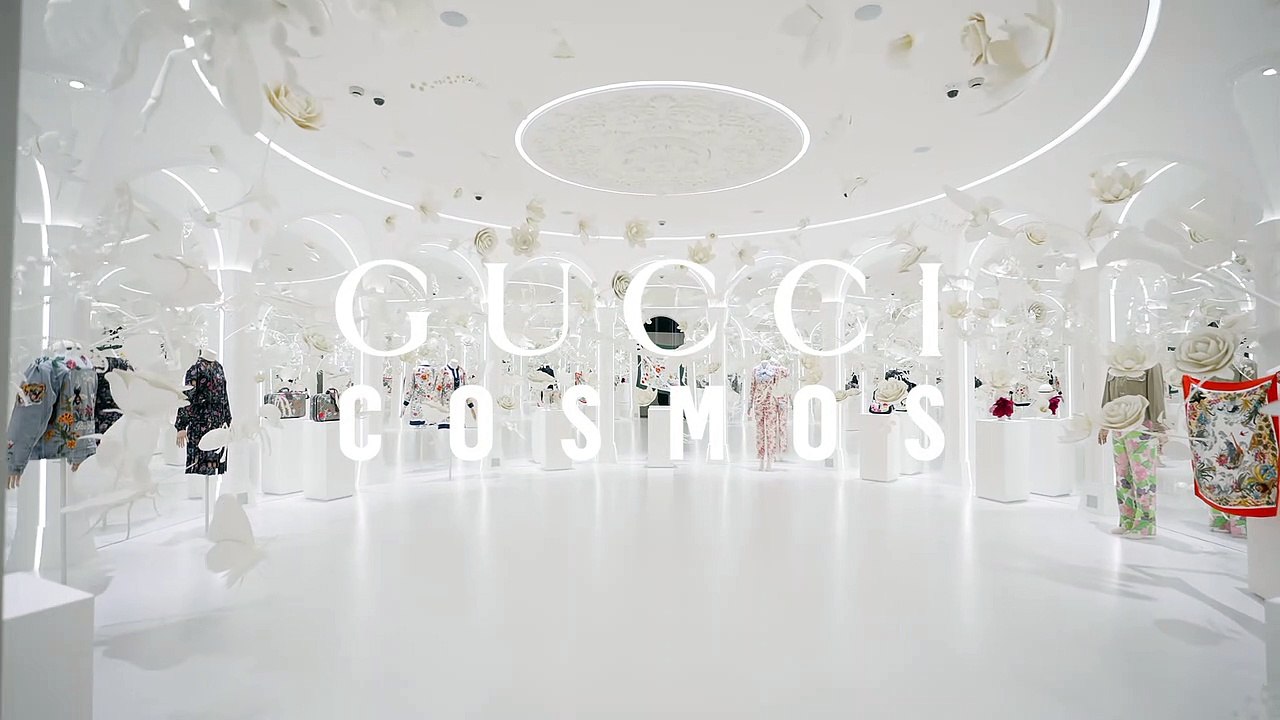 Gucci Cosmos room 3 (landscape)