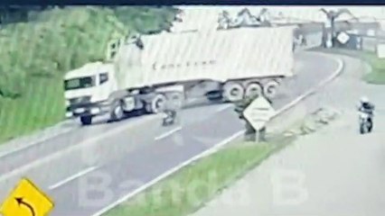 Vídeo mostra colisão contra caminhão que matou motociclista de 26 anos no Contorno Norte