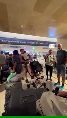 Catarinense mostra correria em aeroporto em tentativa de deixar Israel
