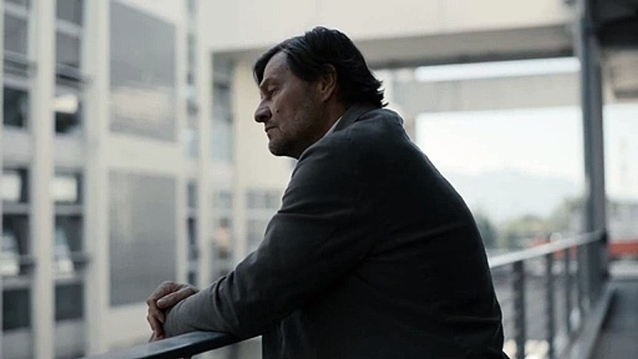 Der Gejagte - Im Netz der Camorra Trailer DF