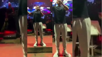 Mustafa Sandal’ın topuklu ayakkabıları fena dalga konusu oldu!