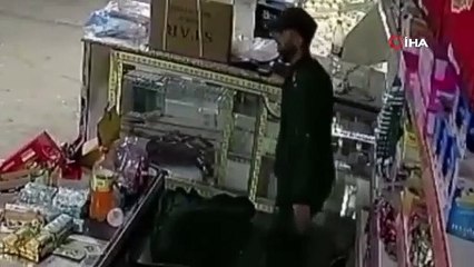 Cep telefonlarını çalan hırsız, güvenlik kamerasına yakalandı