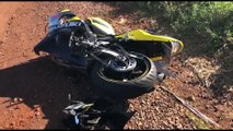 Moto esportiva parte ao meio em acidente no Cascavel Velho