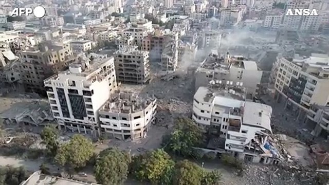 Gaza semi-distrutta vista dall'alto dopo gli attacchi israeliani