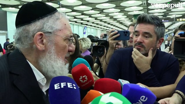 Israelíes y turistas cuentan sus experiencias a su llegada a Barajas