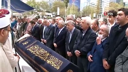 İstanbul İl Sağlık Müdürü Prof. Dr. Kemal Memişoğlu'nun annesi son yolculuğuna uğurlandı