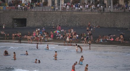 El Gobierno de Canarias suspende las clases mañana miércoles y el viernes por la ola de calor