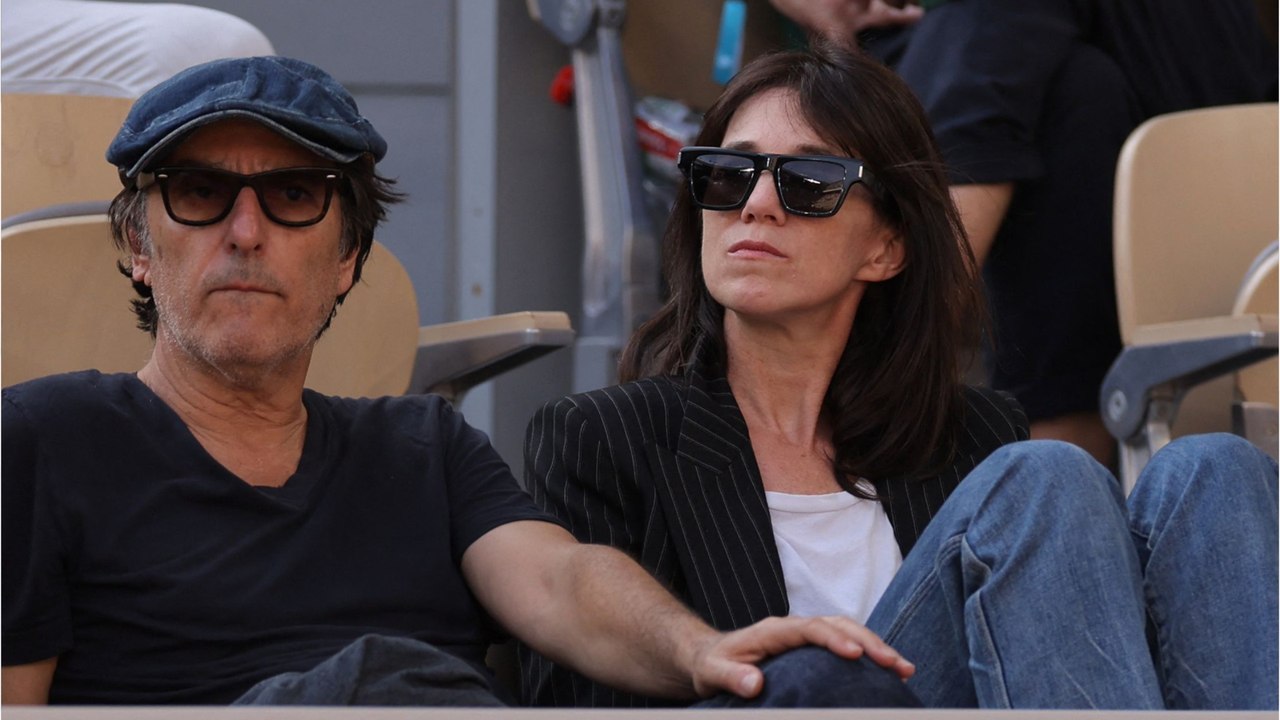 GALA VIDEO - “Il y a urgence” : Charlotte Gainsbourg, Yvan Attal, Elie Semoun… Leur texte poignant après l’attaque en Israël