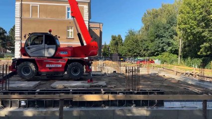 Tarnów - nowa hala sportowa w LO nr VII