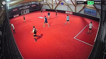 Boualem 10/10 à 19:22 - Football Terrain Betclic (LeFive P18)