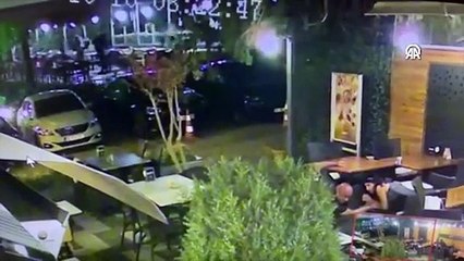 İş yerlerine düzenlenen silahlı saldırı güvenlik kamerasında