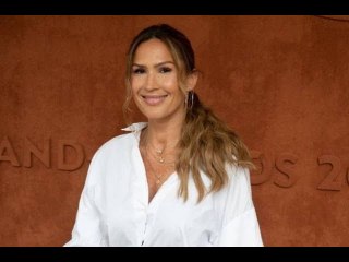La chanteuse Vitaa n'a pas blagué pour ses vacances : yacht XXL et énorme équipage...