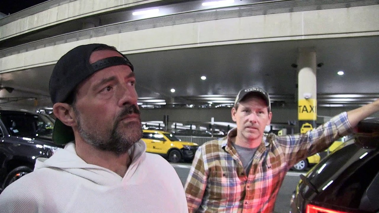 Director Kevin Smith Tells Factz His Film Mallrats Was Labeled a Huge Mistake