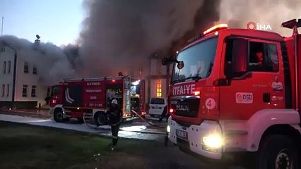 Fabrika alev topuna dönüştü!