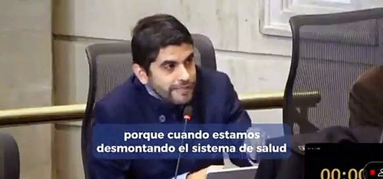 Representante Hernán Cadavid convoca consulta popular para defender el sistema de salud en Colombia