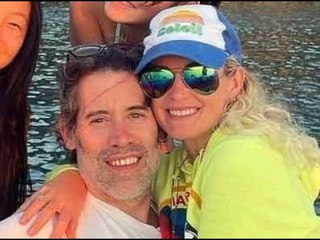 Dans la maison de Marnes-la-Coquette, où Johnny a rendu son dernier souffle, un drôle...