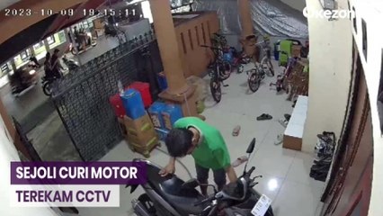 Terekam CCTV, Sepasang Kekasih Curi Motor dari Halaman Rumah Warga di Koja