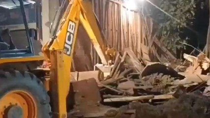 गोण्डा: निर्माणाधीन मकान गिरने से एक की हुई मौत, चार घायल