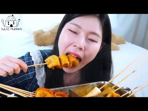 ASMR MUKBANG| A set of Fish Cake Soup. Fried Tofu Rice balls(Yubu). Korean foods.