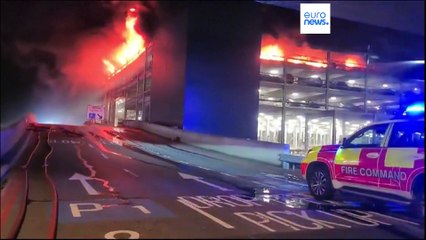 Tous les vols suspendus à l'aéroport de Luton en raison d'un important incendie