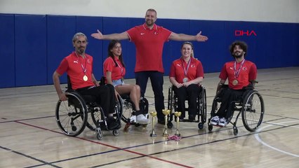 L'équipe nationale turque se prépare pour le championnat du monde de para-danse