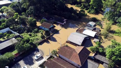 Mafra continua embaixo d'água mesmo após dois dias sem chuva e tem 530 desalojados