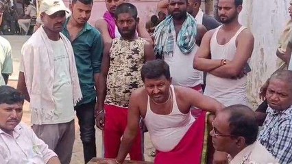 मुंगेर: लड़की के साथ अभद्र व्यवहार करने पर ग्रामीणों ने शिक्षक की कर धुनाई, गिरफ्तार