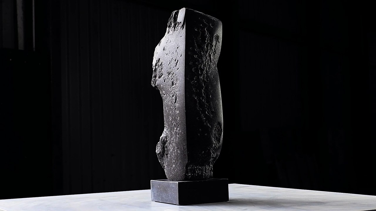 STELE REIFEND - sculpture by Daniel Priese