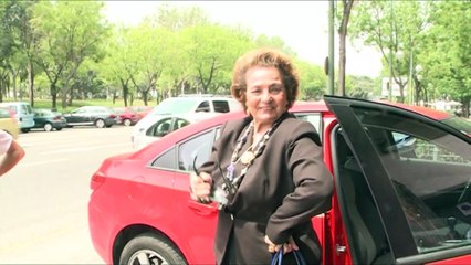 Revuelo mediático por las cenizas de Carmen Sevilla: Siguen en el tanatorio