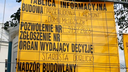 Moszczenica - dom młodzieży budowa