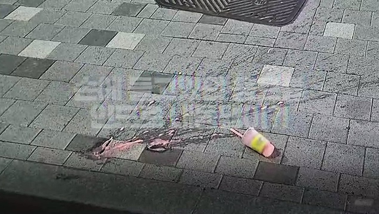 [다다를 이야기] "음료 안돼요" 버스기사 말에 인도로 스무디 내동댕이