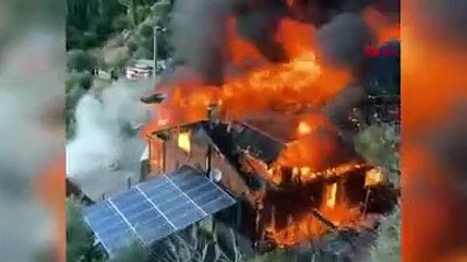 Ünlü tatil beldesinde yangın: Evde çıktı ormanlık alana sıçradı